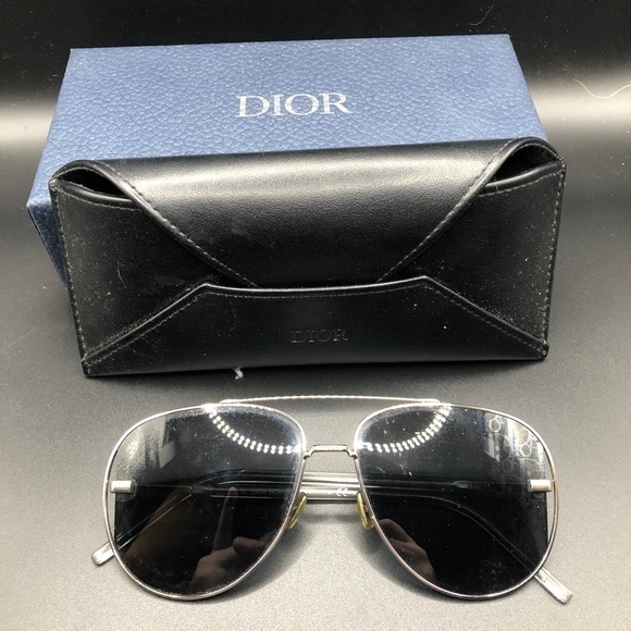 Dior Mirror Monogram Diorscale Aviators - Picture 1 of 8